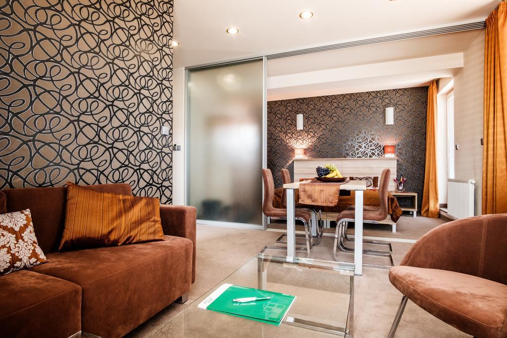 Hotel Deluxe With Free Wellness And Fitness Centrum Нитра Екстериор снимка
